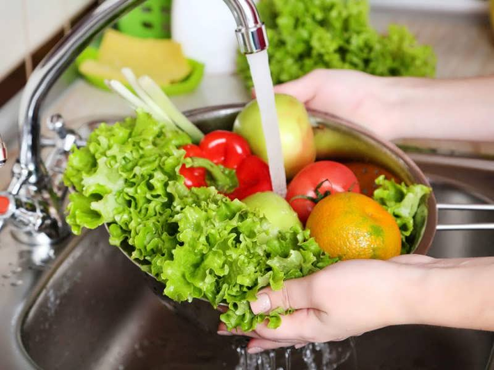 مراحل مهم در شستن سبزیجات