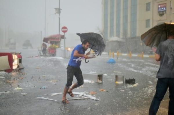 تور ارزان استانبول: 4 کشته و 19 مصدوم در طوفانِ استانبول