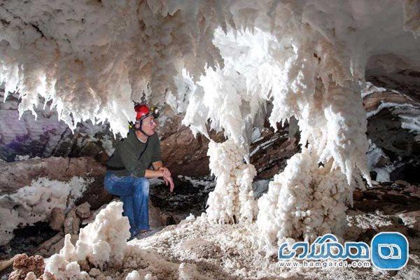سفری کوتاه به زیبایی های طولانی ترین غار نمکی دنیا