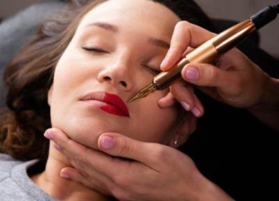 رژلب دائم چیست و چه عوارضی دارد؟