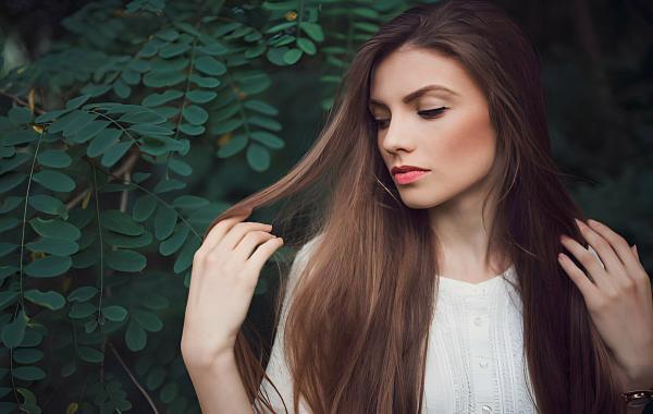 راه های افزایش جریان خون در پوست سر؛ 12 ترفند بی نظیر برای تقویت رشد موها
