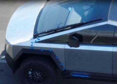 چالش شکستن شیشه جلوی سایبرتراک