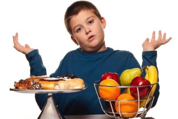 توصیه های تغذیه ای برای بچه ها در معرض اضافه وزن و چاقی
