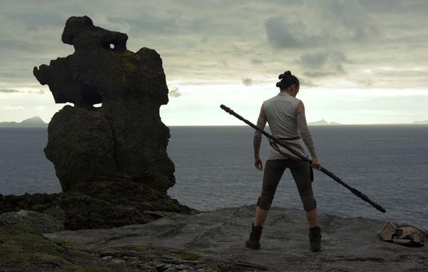 فروش Star Wars: The Last Jedi در دو روز اول اکران از 220 میلیون دلار گذشت فروش Star Wars: The Last Jedi در دو روز اول اکران از 220 میلیون دلار گذشت