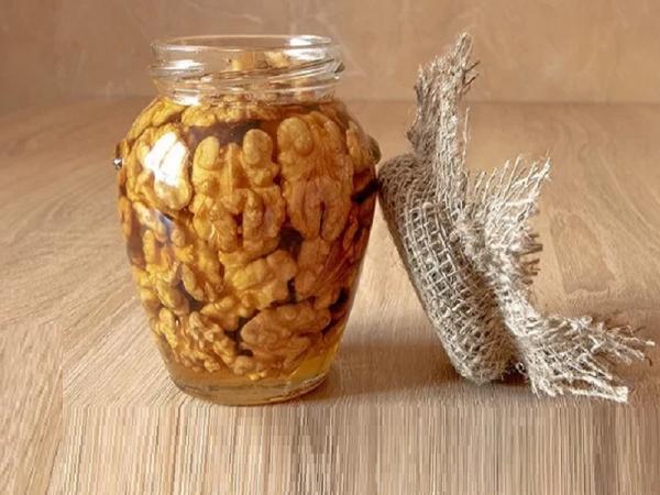 طرز تهیه فال گردو بازاری بدون تلخی طرز تهیه فال گردو بازاری بدون تلخی